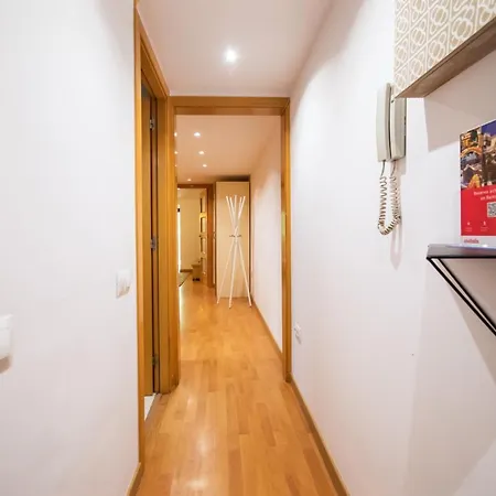 Апартаменты E3val1048 - Newly Decorated Flat Closed To The Cent Барселона